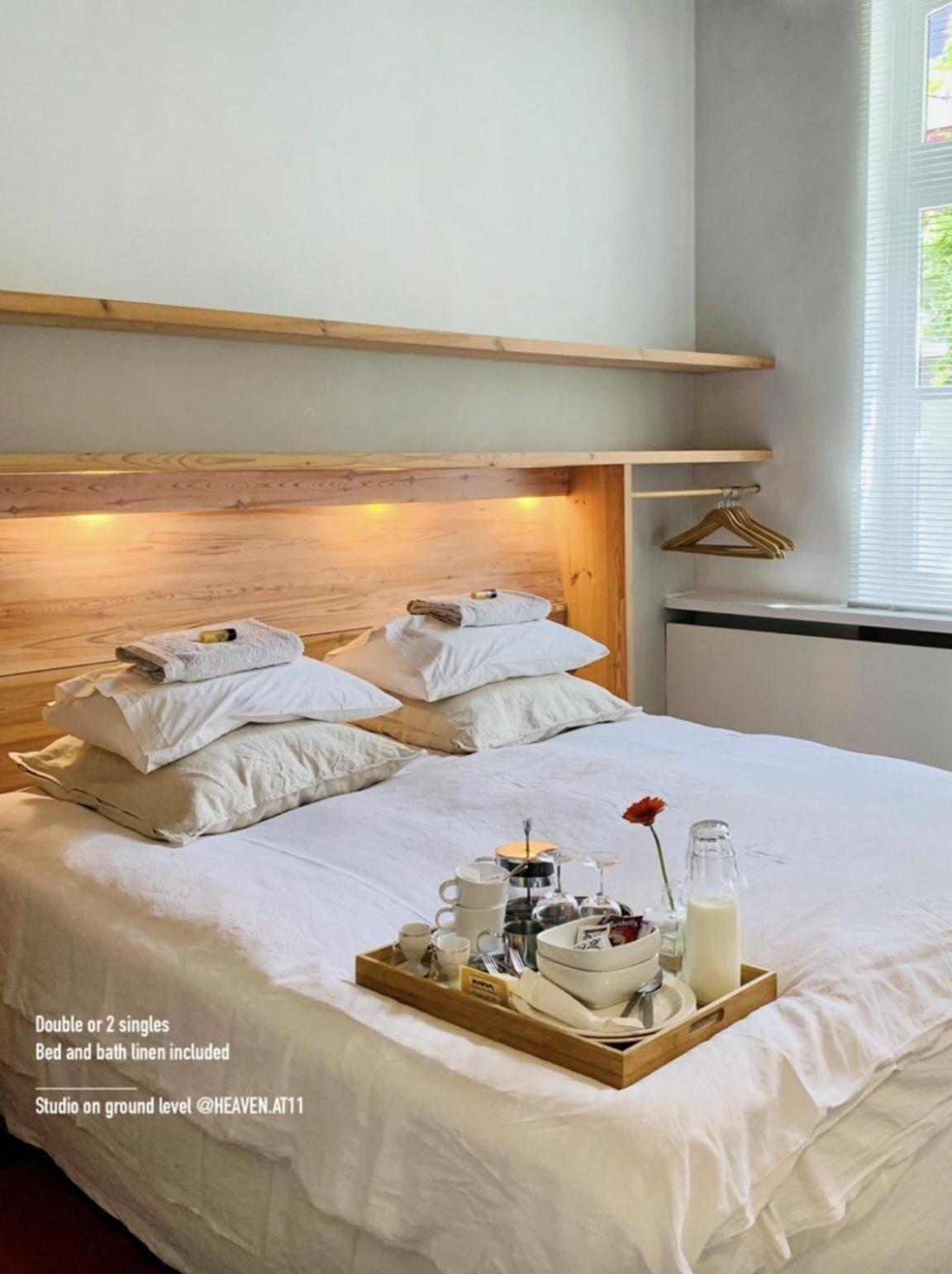 Heaven At 11, Your Deluxe Studio With Personal Bathroom, Kitchenette & Terrace ヘント エクステリア 写真